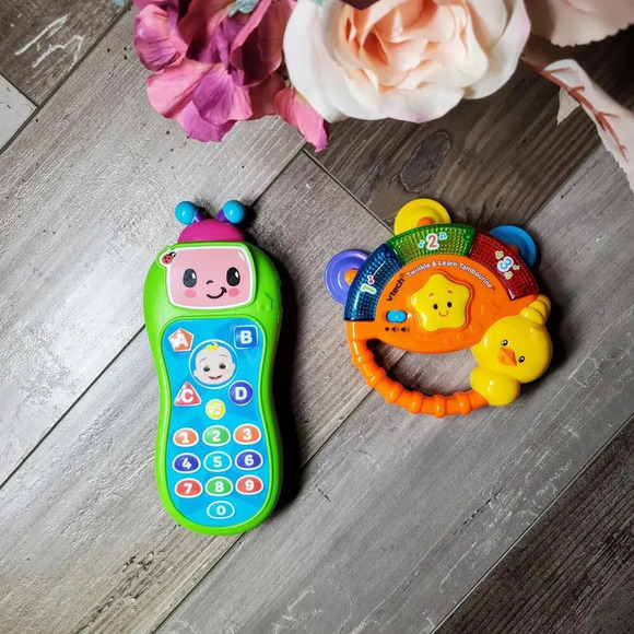 Vtech and CoComelon Baby Toy Bundle 2 Pieces EUC - Picture 1 of 11